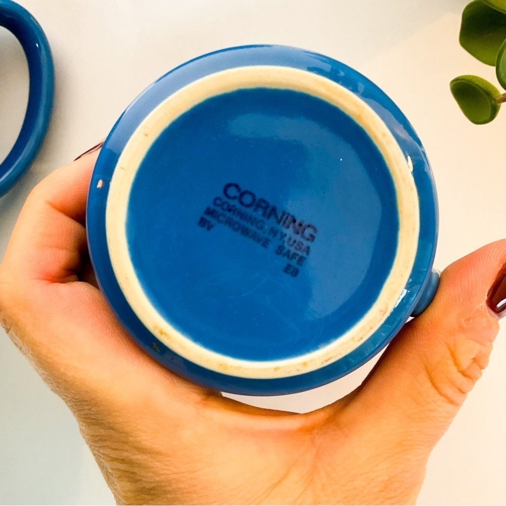 Vintage 70s CORNINGWARE Cornflower Blue Set Of Three Drinking Mugs - Picture 5 of 9